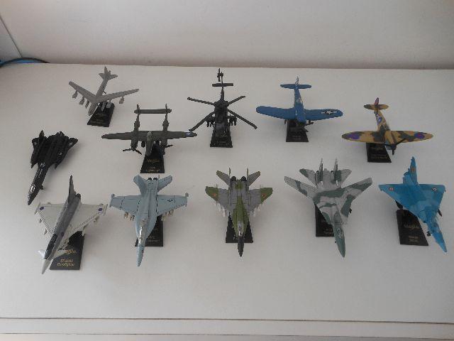 Coleção de mini Aviões