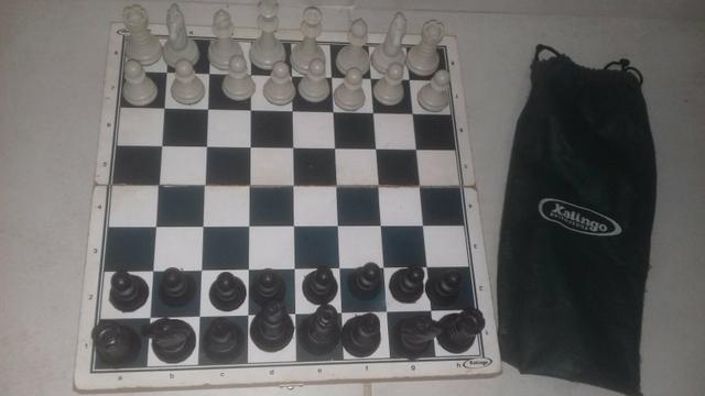Jogo xadrez, marca xalingo, todas as peças completo