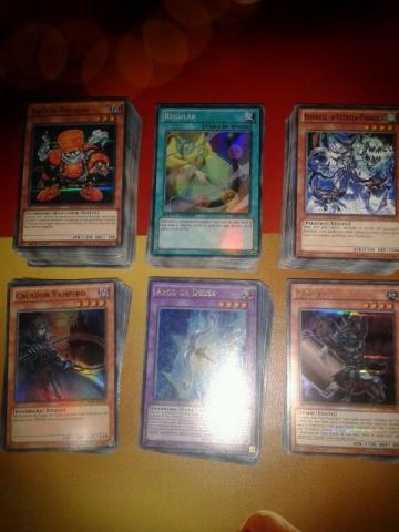 Lotes de cinquenta cartas yugioh