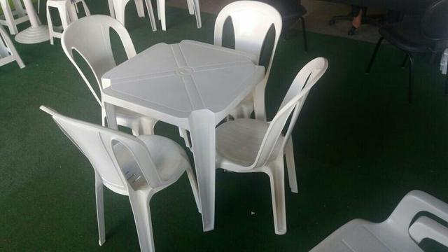 MESA conj. cadeira sem braço -jogo de mesa de plástico