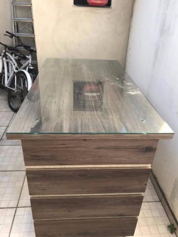 Mesa planejada para loja ou casa