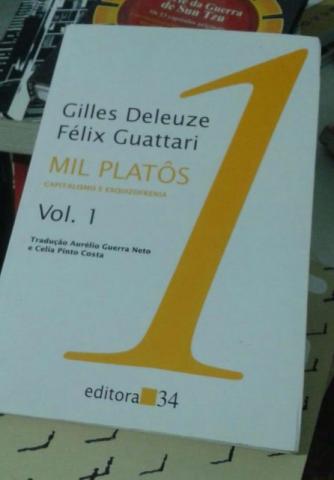 Mil Platôs Vol. 1 (Deleuze e Guattari) em excelente estado
