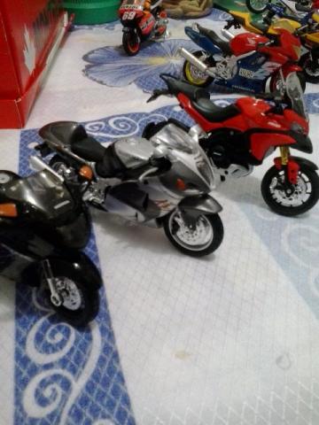 Miniaturas Moto 1:18