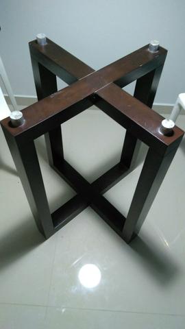 Base de madeira maciça para mesa