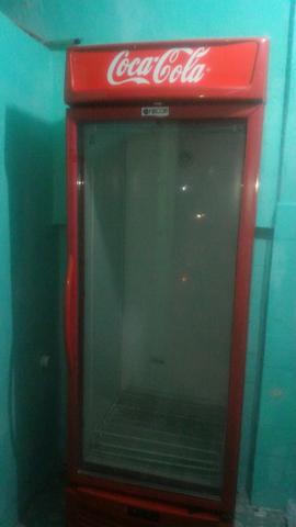 Geladeira da Coca-Cola toda boa