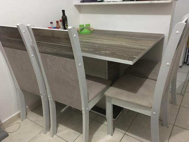 Vendo mesa de jantar
