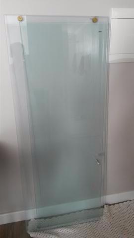 Box usado em vidro temperado incolor 1,53 m de altura