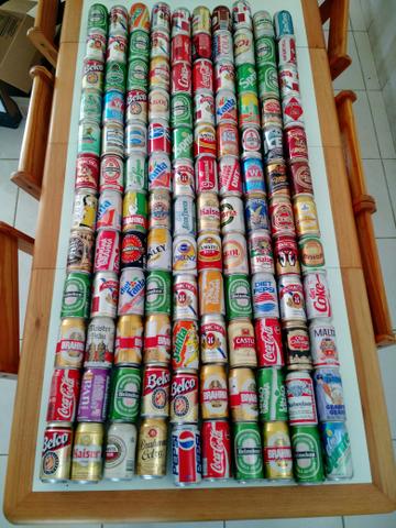 Coleção de latas