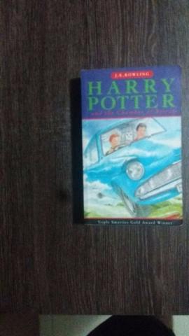 Harry Potter and the Chamber of Secrets edição original em