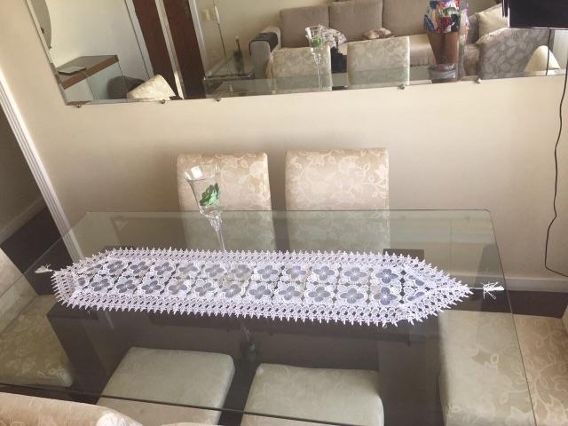 Mesa de jantar com 6 cadeiras