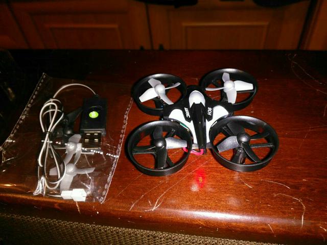 Mini Drone H36 Queimadas