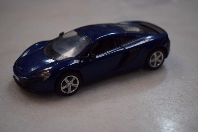Miniatura McLaren 650S 1/32 - Mercado das Pulgas