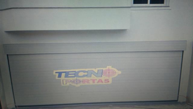 Portas de enrolar automatica e americana