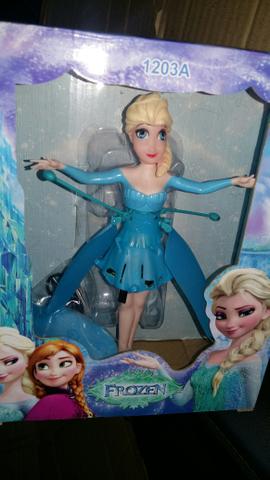 Vende se boneca frozen que voa.recargables