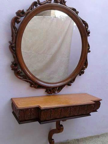 Belíssimo console com espelho colonial