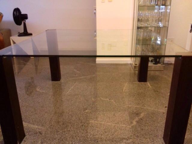 Oportunidade. Mesa de Jantar. Super Refinada. Adquirida na