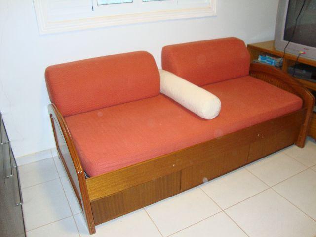 Sofá-cama com 3 gavetas em aglomerado