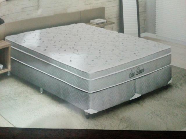 Conj.Queen Colchão Mola Ensacada+ Box