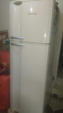 Geladeira Eletrolux fost free