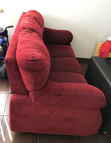 Sofá vermelho 3 lugares retirar no local