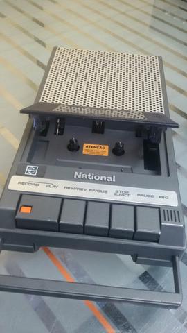 Toca fitas de mesa national