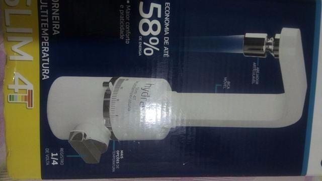 Torneira de Parede Elétrica Branca e Nova