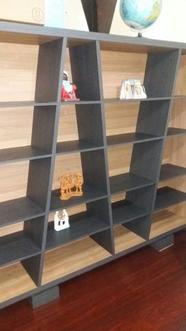 Vendo uma estante para escritório 100 madeira