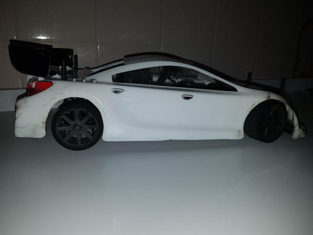 Automodelo serpent 733