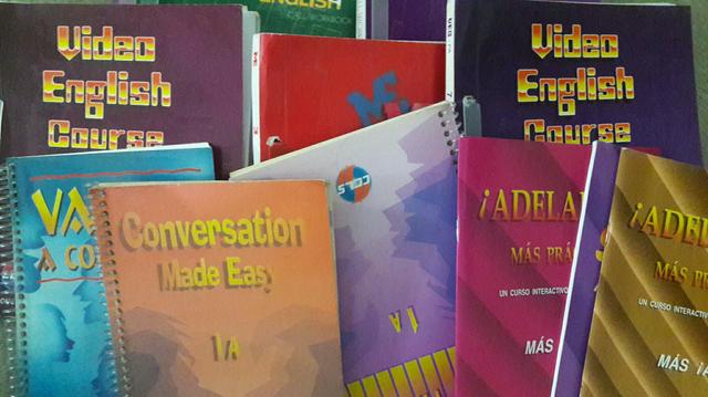 DOAÇÃO - Livros dos cursos de inglês e espanhol do CCAA