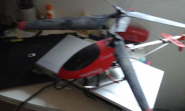 Helicoptero com controle remoto