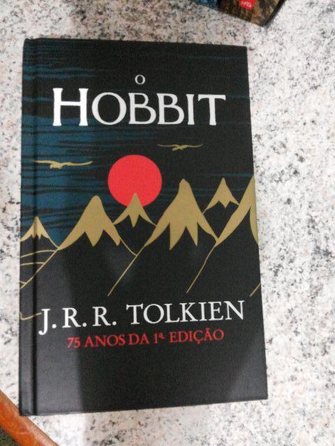 O Senhor dos Anéis e Hobbit, de J. J. R. Tolkien