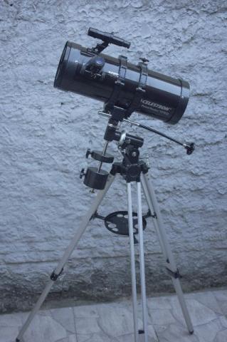 Telescópio Celestron 127mm