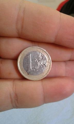 Vendo 1 moeda de 1 Euro espanhol.