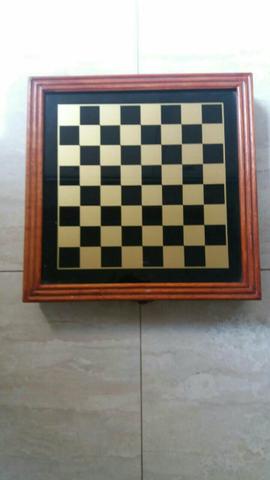 Vendo tabuleiro de xadrez profissional