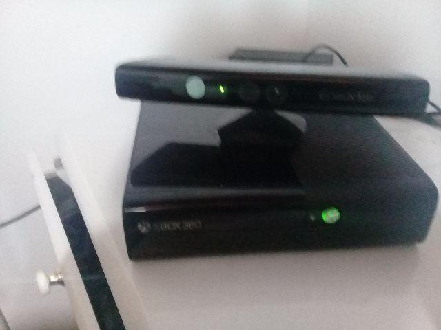 Xbox 360 e Kinect com pouco uso
