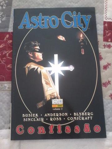 Astro City - Kurt Busiek, Alex Ross - Vários Volumes -