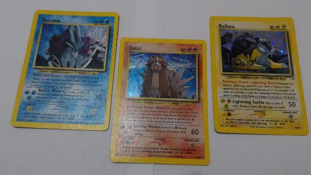 Cards muito raros de Pokémon Entei, Suicune, Raikou Neo