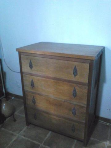 Cômoda de Jequitibá