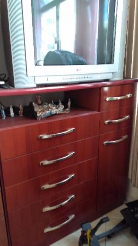 Cômoda super nova