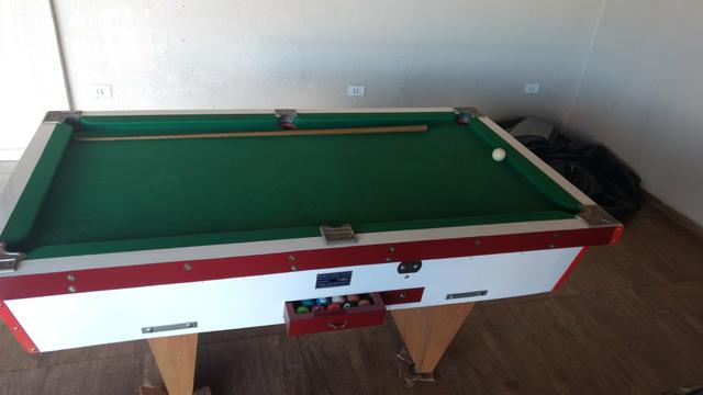 Mesa de sinuca semi nova sem detalhes