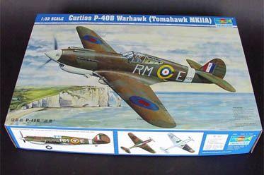 P-40b Warhawk Escala 1:32
