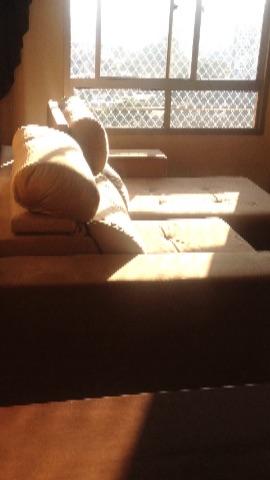 Sofá suporta 6 pessoas