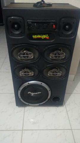 Caixa de som residencial
