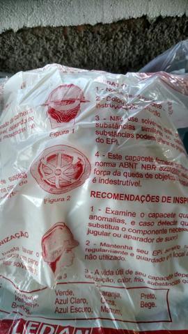 Capacetes Aba total novos