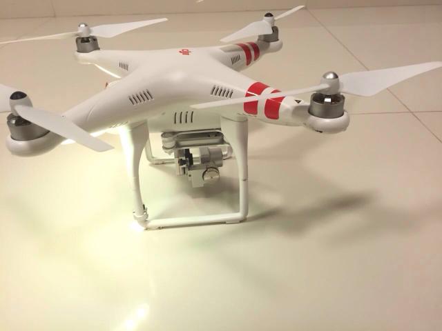Drone phantom 2 com câmera,gimbal,controle,carregador,2