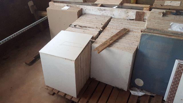 Materiais de Construção - Pisos, Revestimentos,