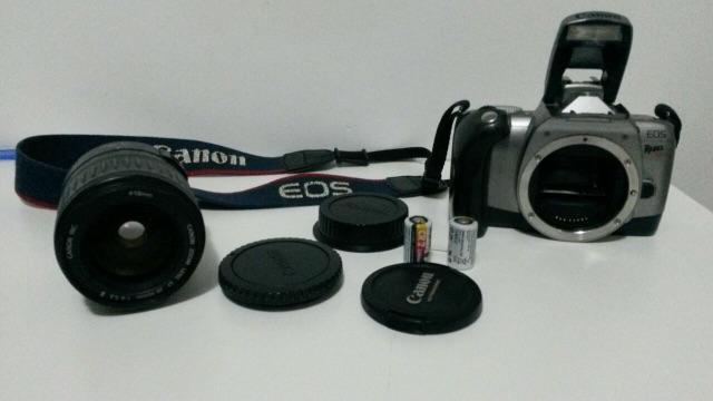 Máquina fotográfica analógica SLR