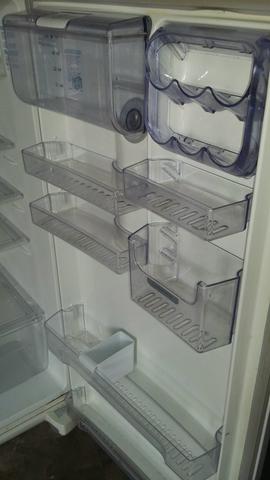 Refrigerador Electrolux gelo seco 490 litros com garantia de