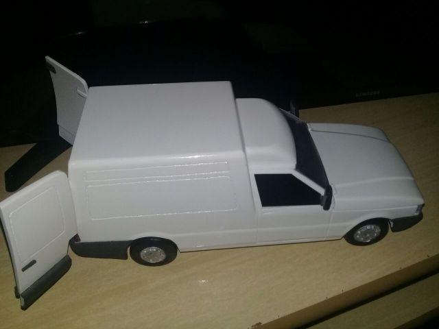 Carro fiat miniatura