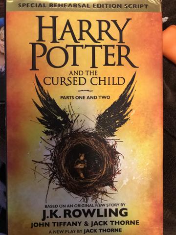 Último livro Harry Potter em Inglês